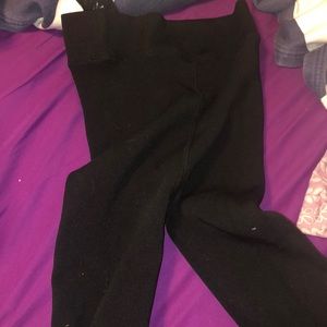 Never worn, fuax fur lined leggings